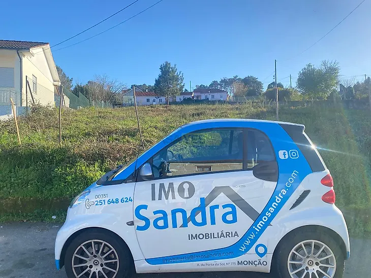main-listing-picture-0
