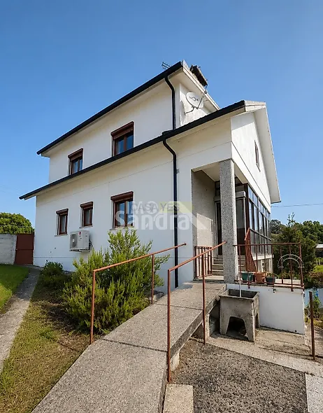 main-listing-picture-0