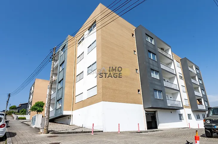 main-listing-picture-0