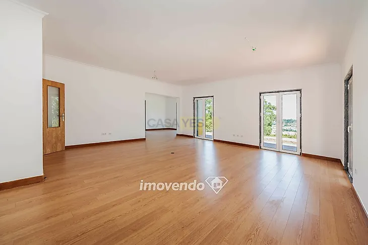 main-listing-picture-0