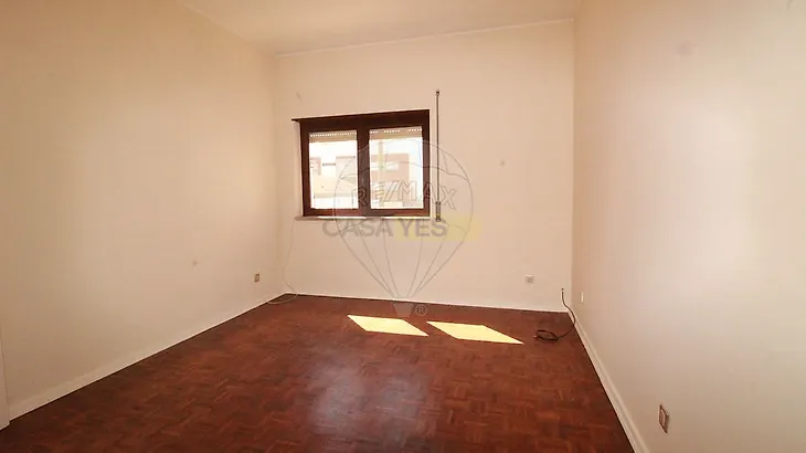 main-listing-picture-0