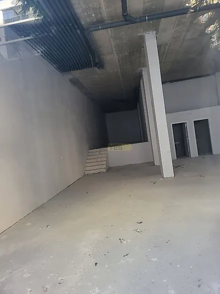 main-listing-picture-0