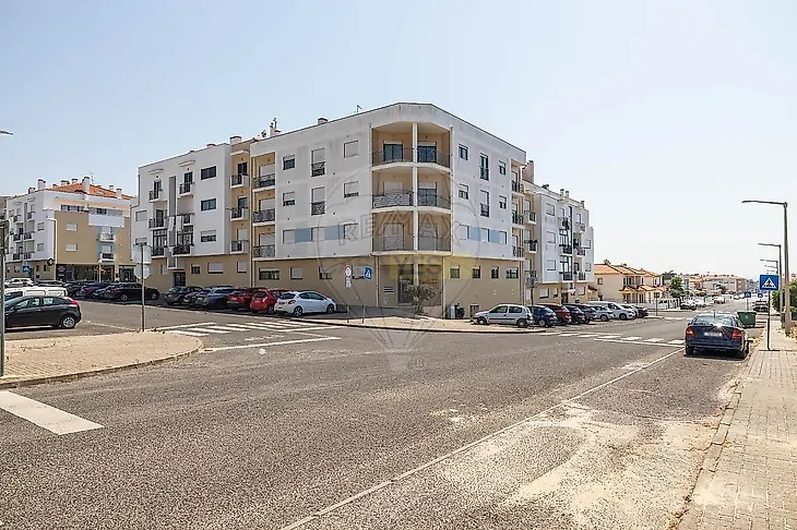 main-listing-picture-0