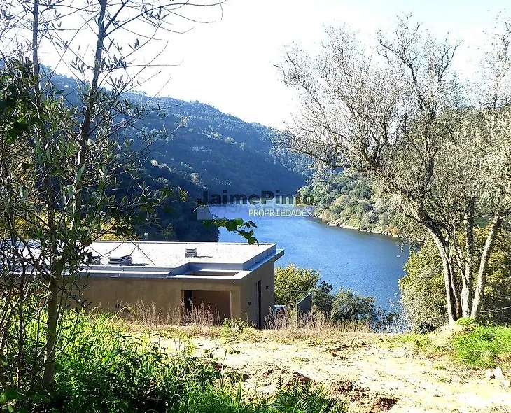 main-listing-picture-0