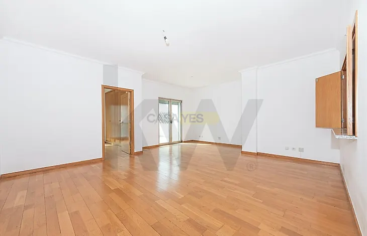 main-listing-picture-0