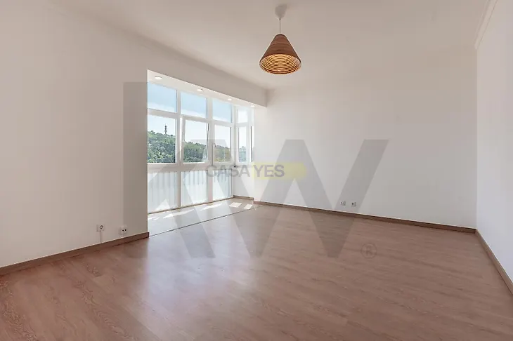 main-listing-picture-0