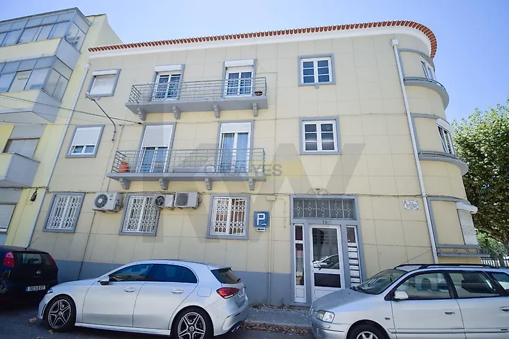 main-listing-picture-0