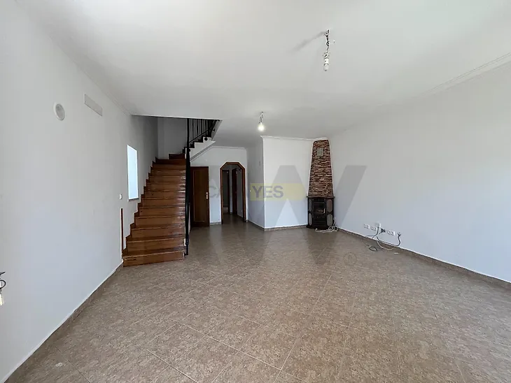 main-listing-picture-0