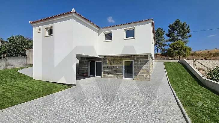 main-listing-picture-0