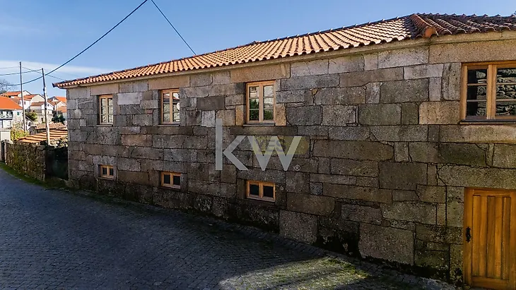 main-listing-picture-0