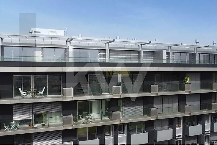 main-listing-picture-0