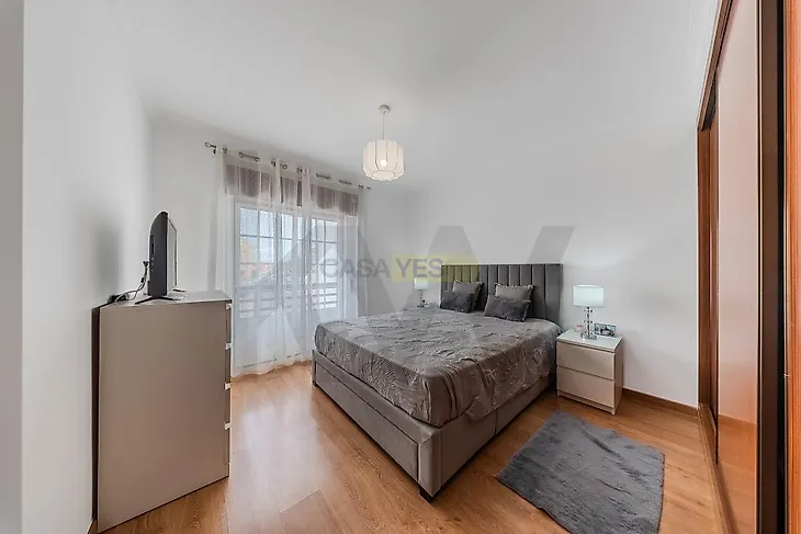 main-listing-picture-0