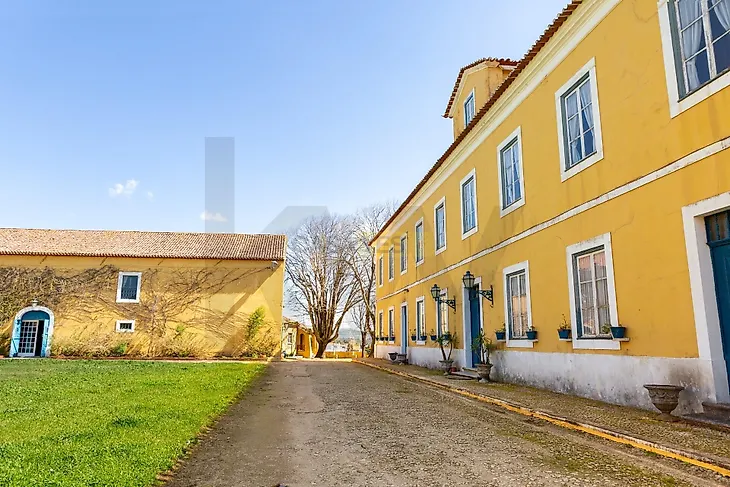 main-listing-picture-0