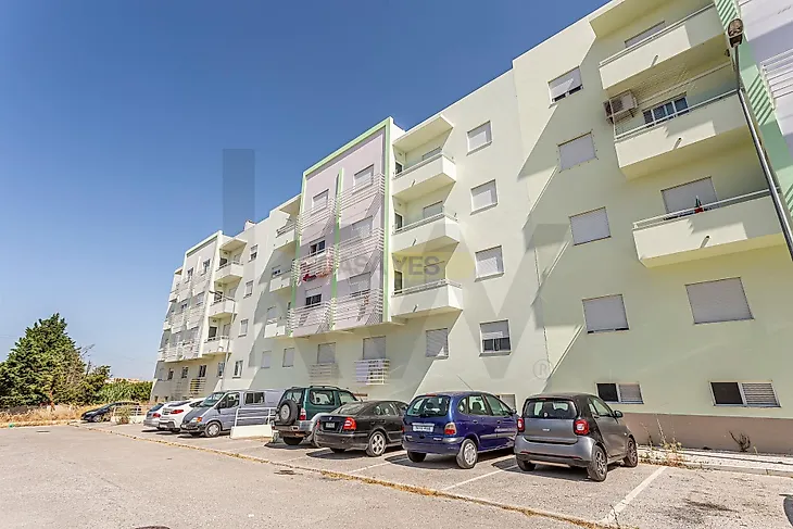 main-listing-picture-0