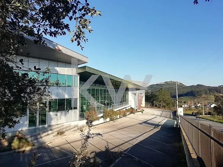 main-listing-picture-0