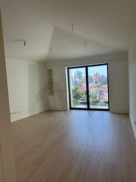 main-listing-picture-0