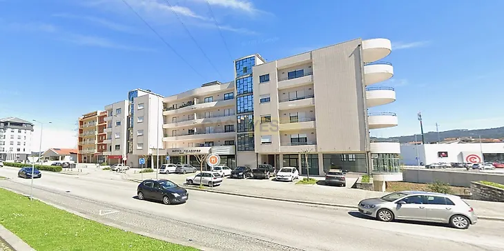 main-listing-picture-0
