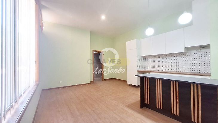 main-listing-picture-0