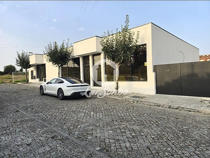 main-listing-picture-0