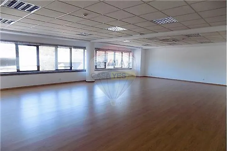 main-listing-picture-0