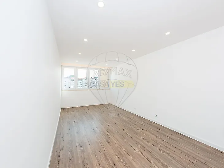 main-listing-picture-0