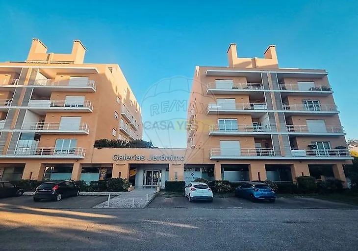 main-listing-picture-0