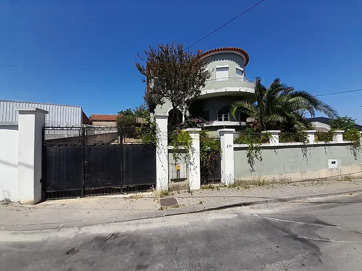 main-listing-picture-0