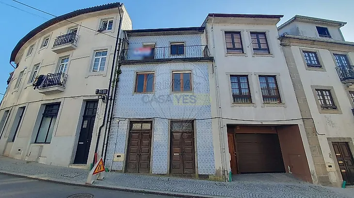 main-listing-picture-0