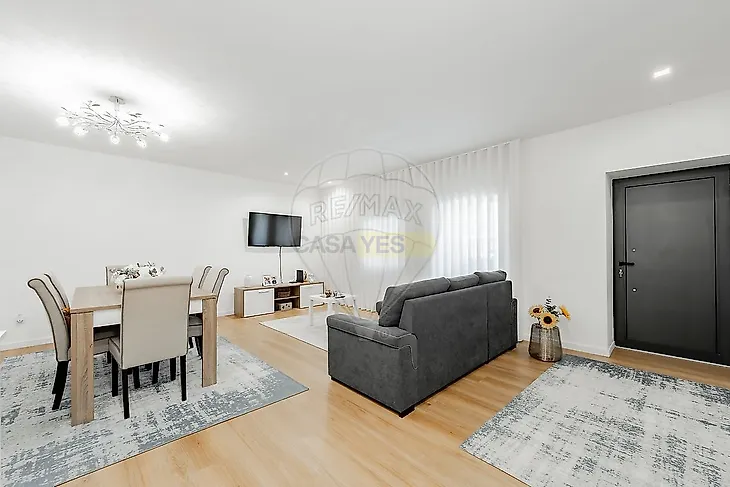 main-listing-picture-0
