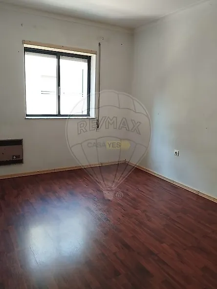 main-listing-picture-0