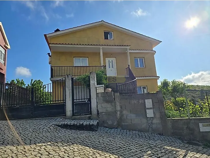 main-listing-picture-0