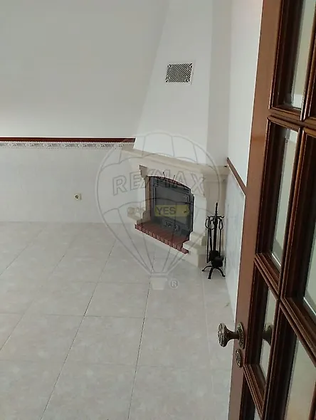 main-listing-picture-0