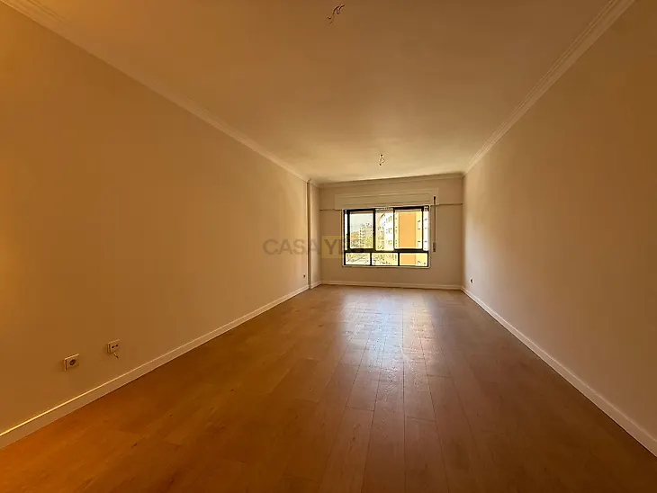 main-listing-picture-0