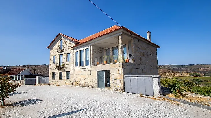 main-listing-picture-0