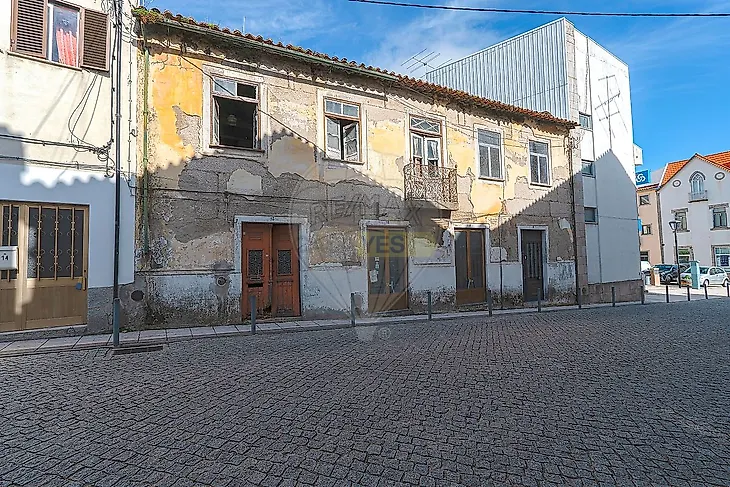 main-listing-picture-0