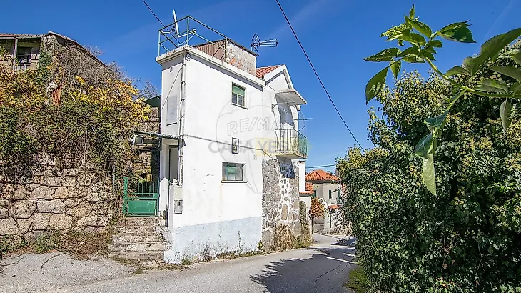 main-listing-picture-0