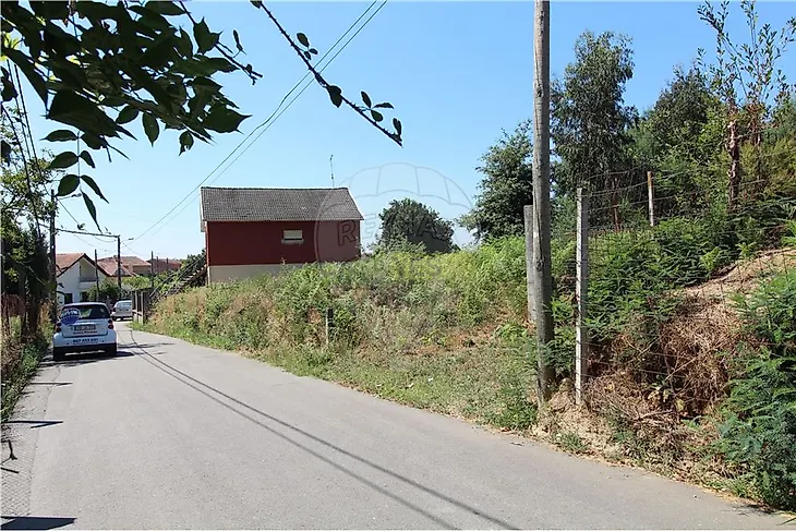 main-listing-picture-0