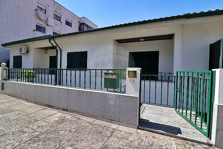 main-listing-picture-0