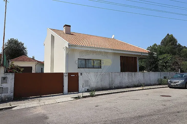 main-listing-picture-0