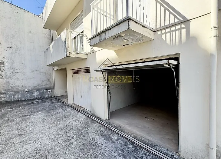 main-listing-picture-0
