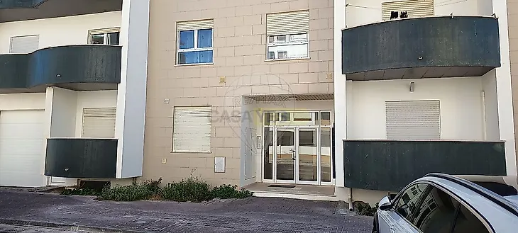 main-listing-picture-0