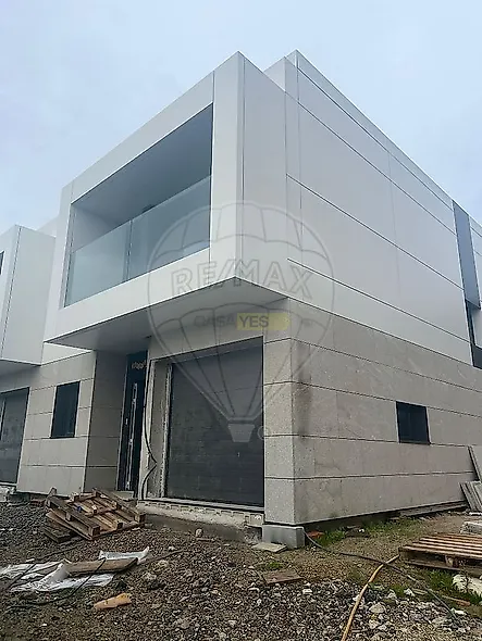 main-listing-picture-0