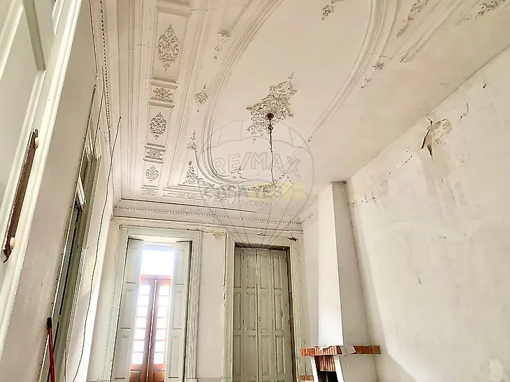 main-listing-picture-0