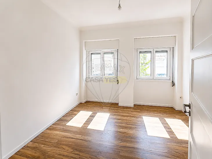 main-listing-picture-0
