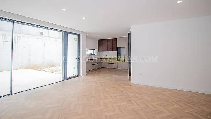 main-listing-picture-0
