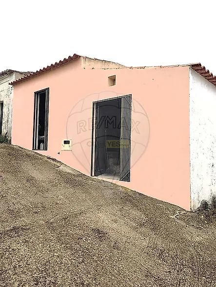 main-listing-picture-0