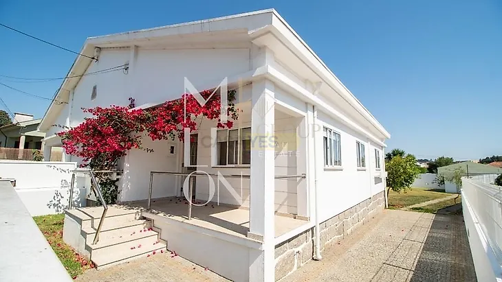 main-listing-picture-0
