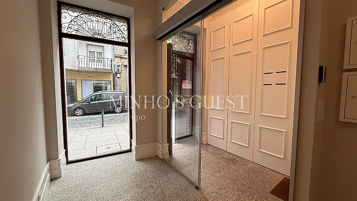 main-listing-picture-0