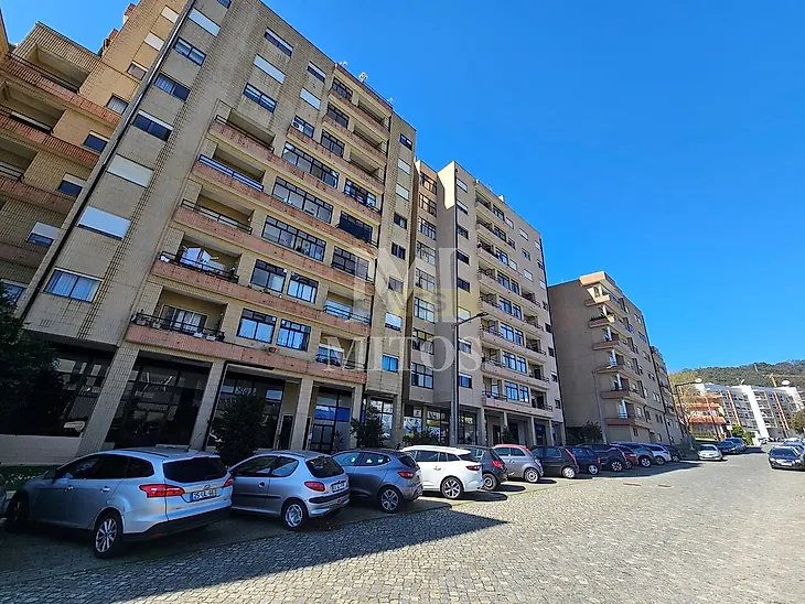 main-listing-picture-0