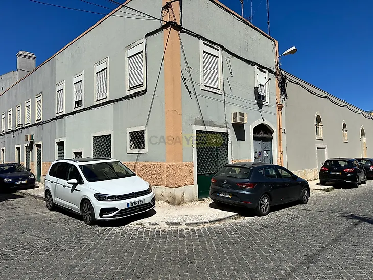 main-listing-picture-0